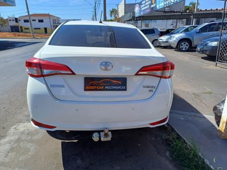 TOYOTA Yaris Sedan 1.5 16V 4P FLEX XL, Foto 2