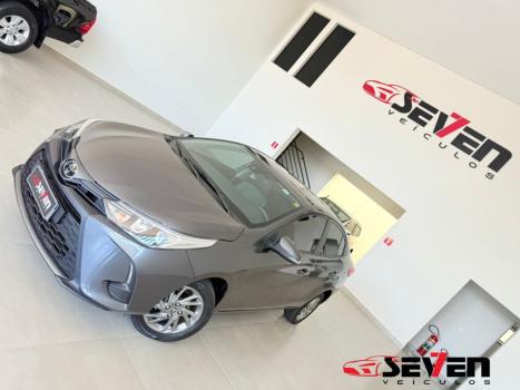 TOYOTA Yaris Sedan 1.5 16V 4P FLEX XS MULTIDRIVE AUTOMTICO CVT, Foto 3