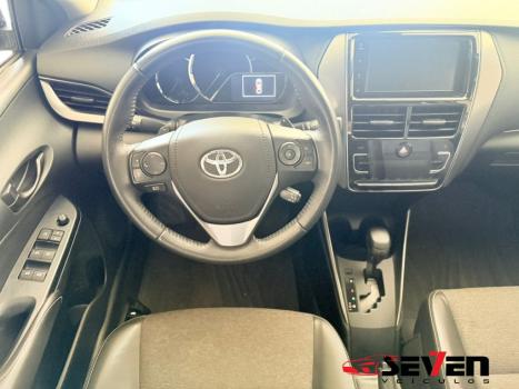 TOYOTA Yaris Sedan 1.5 16V 4P FLEX XS MULTIDRIVE AUTOMTICO CVT, Foto 9