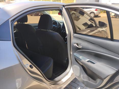 TOYOTA Yaris Sedan 1.5 16V 4P FLEX XL LIVE MULTIDRIVE AUTOMTICO CVT, Foto 15