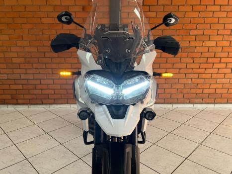 TRIUMPH Tiger 1200 XCA, Foto 3