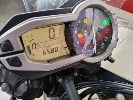 TRIUMPH Tiger 800 XC, Foto 10