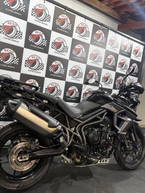 TRIUMPH Tiger 800 XRX L (LOW), Foto 4