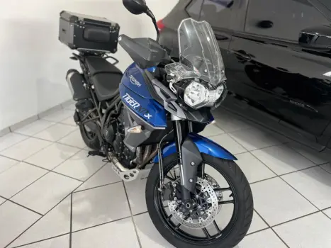 TRIUMPH Tiger 800 XRX L (LOW), Foto 2