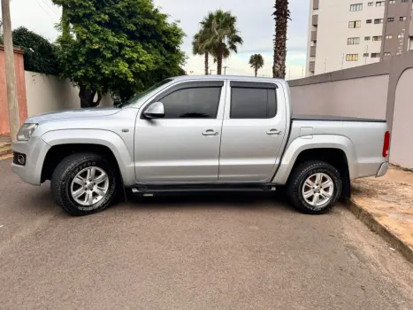 VOLKSWAGEN Amarok 2.0 16V 4X4 CABINE DUPLA TRENDLINE TURBO INTERCOOLER, Foto 2