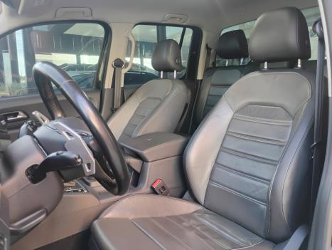VOLKSWAGEN Amarok 3.0 V6 CABINE DUPLA HIGHLINE 4X4 TURBO INTERCOOLER AUTOMTICO, Foto 9