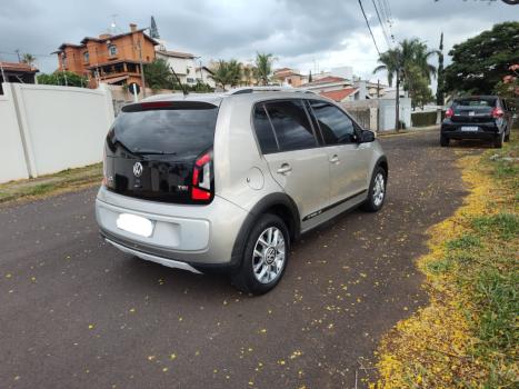 VOLKSWAGEN Cross UP 1.0 12V 4P TSI FLEX, Foto 6