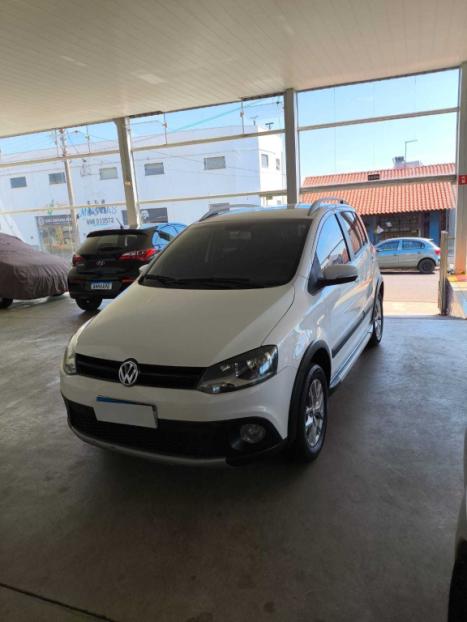 VOLKSWAGEN Crossfox 1.6 4P FLEX, Foto 2