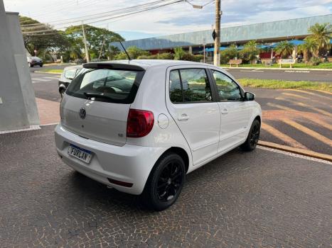 VOLKSWAGEN Fox 1.6 4P, Foto 3