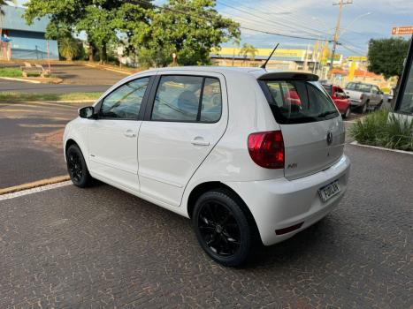 VOLKSWAGEN Fox 1.6 4P, Foto 4