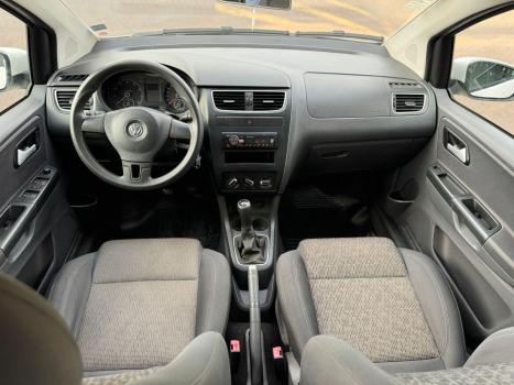 VOLKSWAGEN Fox 1.6 4P, Foto 6