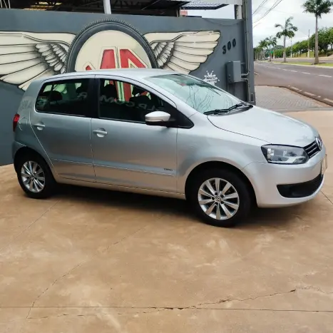 VOLKSWAGEN Fox 1.6 4P TREND FLEX, Foto 10