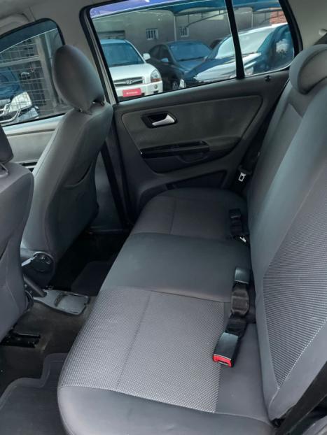 VOLKSWAGEN Fox 1.6 4P, Foto 6