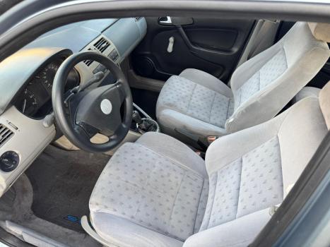VOLKSWAGEN Gol 1.8 4P G3, Foto 3
