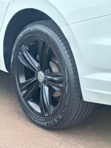VOLKSWAGEN Jetta 1.4 4P 250 TSI R-LINE AUTOMTICO, Foto 5