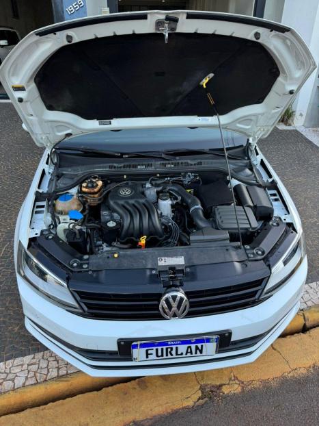 VOLKSWAGEN Jetta 2.0 4P CONFORTLINE FLEX, Foto 5