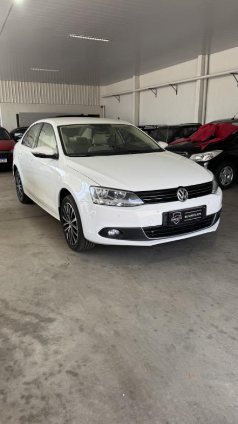 VOLKSWAGEN Jetta 2.0 4P TSI HIGHLINE 211 CV AUTOMTICO, Foto 2