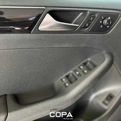 VOLKSWAGEN Jetta 2.0 4P TSI HIGHLINE 211 CV AUTOMTICO, Foto 18