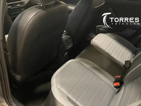 VOLKSWAGEN Nivus 1.0 4P FLEX 200 TSI HIGHLINE TURBO AUTOMTICO, Foto 10