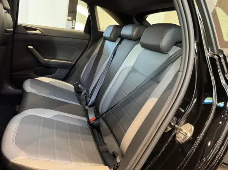 VOLKSWAGEN Nivus 1.0 4P FLEX 200 TSI HIGHLINE TURBO AUTOMTICO, Foto 6