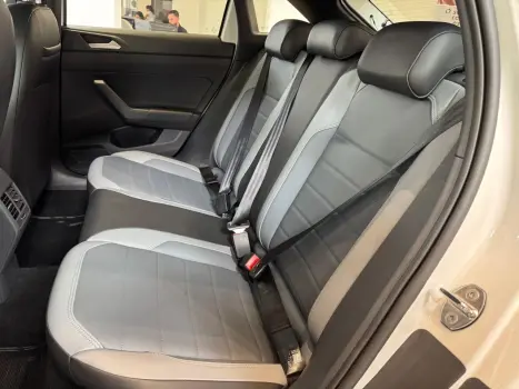 VOLKSWAGEN Nivus 1.0 4P FLEX 200 TSI HIGHLINE TURBO AUTOMTICO, Foto 6