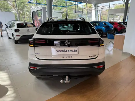 VOLKSWAGEN Nivus 1.0 4P FLEX 200 TSI HIGHLINE TURBO AUTOMTICO, Foto 10