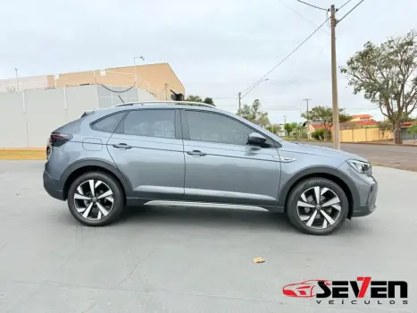 VOLKSWAGEN Nivus 1.0 4P FLEX 200 TSI HIGHLINE TURBO AUTOMTICO, Foto 2
