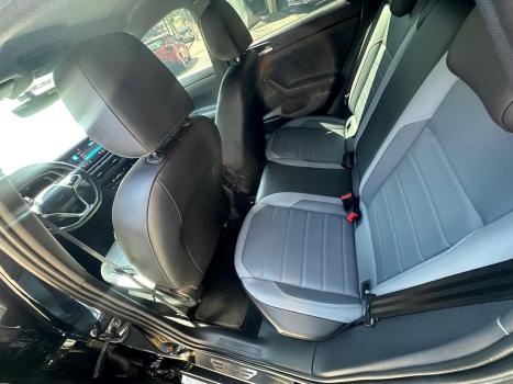 VOLKSWAGEN Nivus 1.0 4P FLEX 200 TSI HIGHLINE TURBO AUTOMTICO, Foto 8
