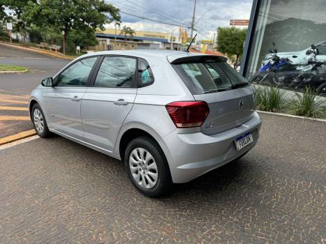 VOLKSWAGEN Polo Hatch 1.0 12V 4P MPI FLEX, Foto 4