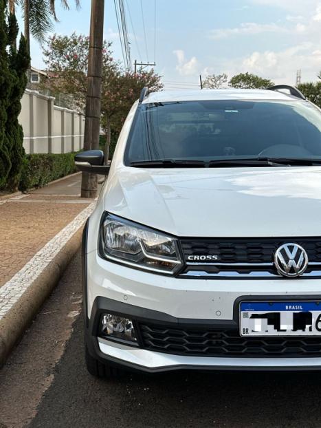 VOLKSWAGEN Saveiro 1.6 G7 CABINE DUPLA CROSS FLEX, Foto 3