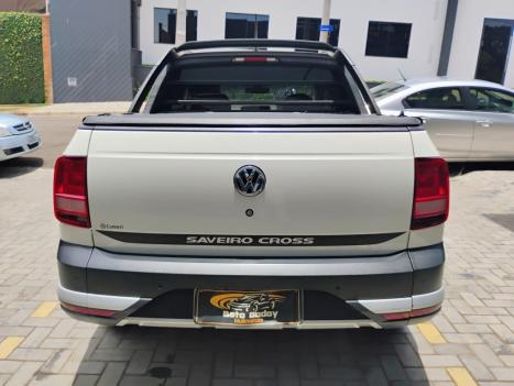 VOLKSWAGEN Saveiro 1.6 G7 CABINE DUPLA CROSS FLEX, Foto 6