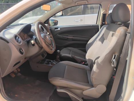VOLKSWAGEN Saveiro 1.6 FLEX MSI ROBUST CABINE DUPLA, Foto 7