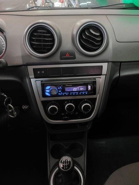 VOLKSWAGEN Saveiro 1.6 G5 TREND CABINE ESTENDIDA FLEX, Foto 11