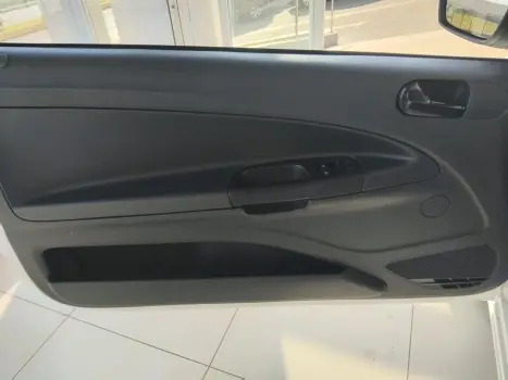 VOLKSWAGEN Saveiro 1.6 FLEX MSI ROBUST CABINE DUPLA, Foto 7