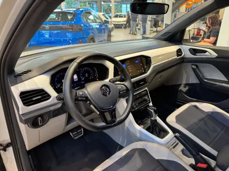 VOLKSWAGEN T-Cross 1.4 4P 250 TSI FLEX HIGHLINE AUTOMTICO, Foto 4
