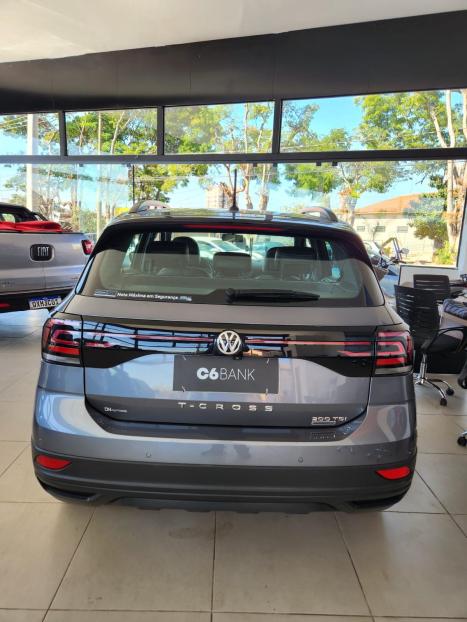 VOLKSWAGEN T-Cross 1.0 4P 200 TSI FLEX, Foto 4