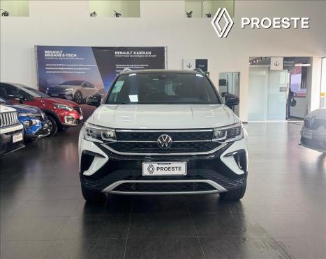 VOLKSWAGEN Taos 1.4 16V 4P FLEX 250 TSI HIGHLINE AUTOMTICO, Foto 2