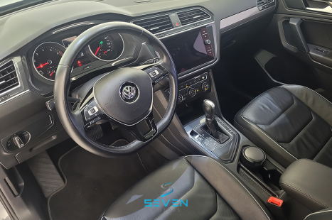 VOLKSWAGEN Tiguan 1.4 250 TSI TOTAL FLEX ALLSPACE COMFORTLINE TURBO AUTOMTICO TIPTRONIC, Foto 9