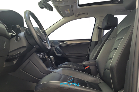 VOLKSWAGEN Tiguan 1.4 250 TSI TOTAL FLEX ALLSPACE COMFORTLINE TURBO AUTOMTICO TIPTRONIC, Foto 13