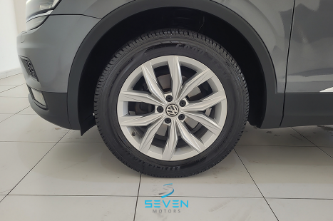 VOLKSWAGEN Tiguan 1.4 250 TSI TOTAL FLEX ALLSPACE COMFORTLINE TURBO AUTOMTICO TIPTRONIC, Foto 17