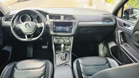 VOLKSWAGEN Tiguan 1.4 250 TSI TOTAL FLEX ALLSPACE COMFORTLINE TURBO AUTOMTICO TIPTRONIC, Foto 16