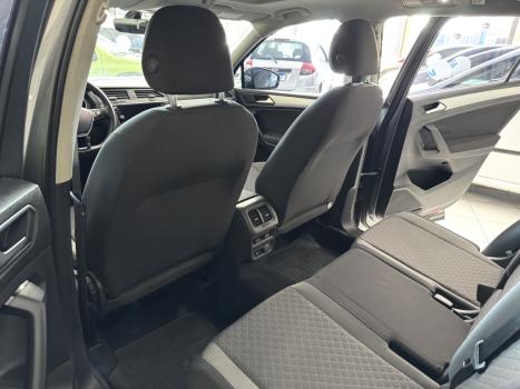 VOLKSWAGEN Tiguan 1.4 250 TSI TOTAL FLEX ALLSPACE COMFORTLINE TURBO AUTOMTICO TIPTRONIC, Foto 24