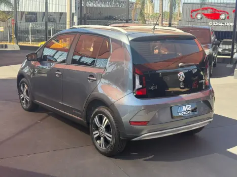 VOLKSWAGEN UP 1.0 4P FLEX 170 TSI XTREME, Foto 4