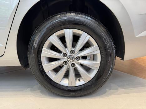 VOLKSWAGEN Virtus 1.0 4P 200 TSI FLEX COMFORTLINE AUTOMTICO, Foto 8