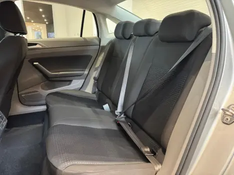 VOLKSWAGEN Virtus 1.0 4P 200 TSI FLEX COMFORTLINE AUTOMTICO, Foto 6