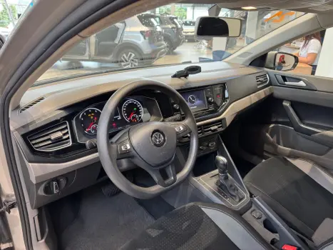 VOLKSWAGEN Virtus 1.0 4P 200 TSI FLEX COMFORTLINE AUTOMTICO, Foto 4