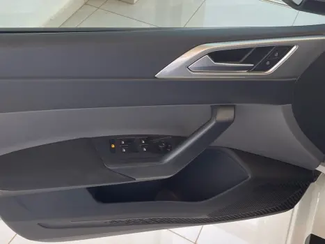 VOLKSWAGEN Virtus 1.0 4P 200 TSI FLEX HIGHLINE AUTOMTICO, Foto 7