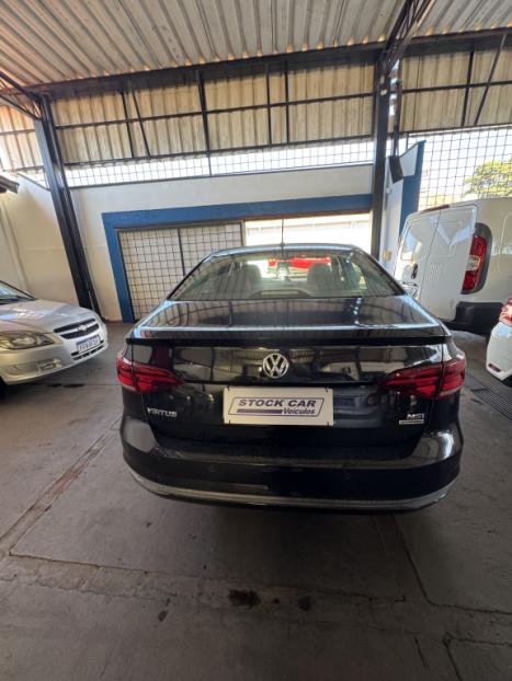 VOLKSWAGEN Virtus 1.6 4P MSI FLEX AUTOMTICO, Foto 4