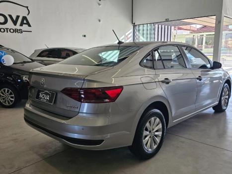 VOLKSWAGEN Virtus 1.0 4P 200 TSI FLEX COMFORTLINE AUTOMTICO, Foto 4