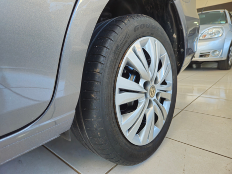 VOLKSWAGEN Voyage 1.6 4P FLEX, Foto 12